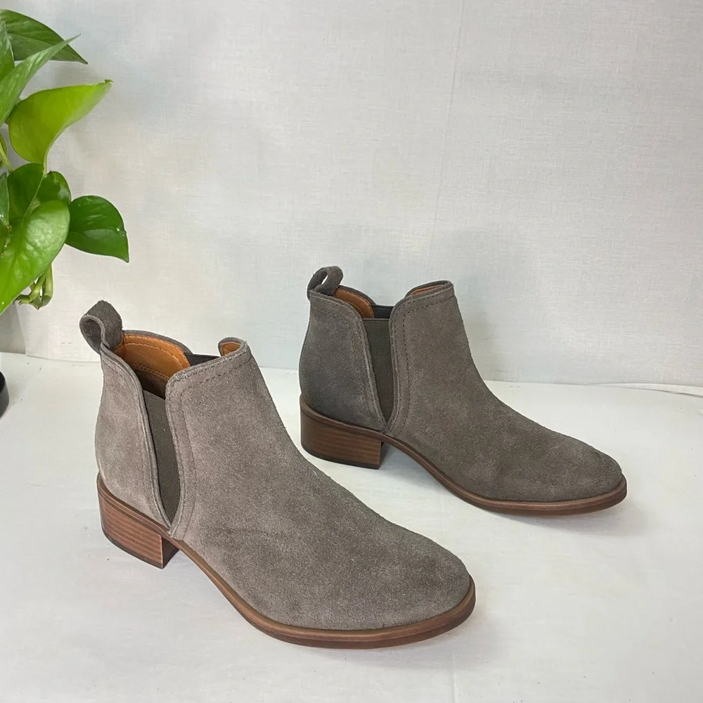 LUCKY BRAND Womens Gray Round Toe Stacked Heel Slip‎ On Leather Booties